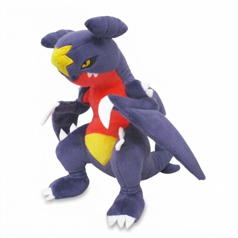 Garchomp Peluche vista de tres cuartos
