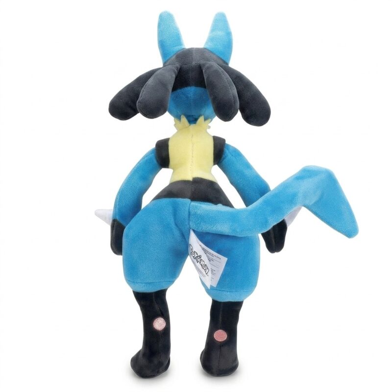Peluche Lucario vista de espalda