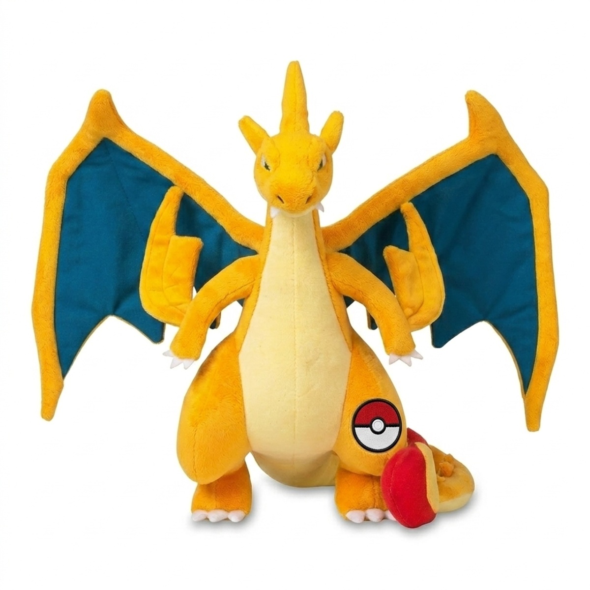 Charizard Peluche con insignia que prueba la autenticidad del producto.