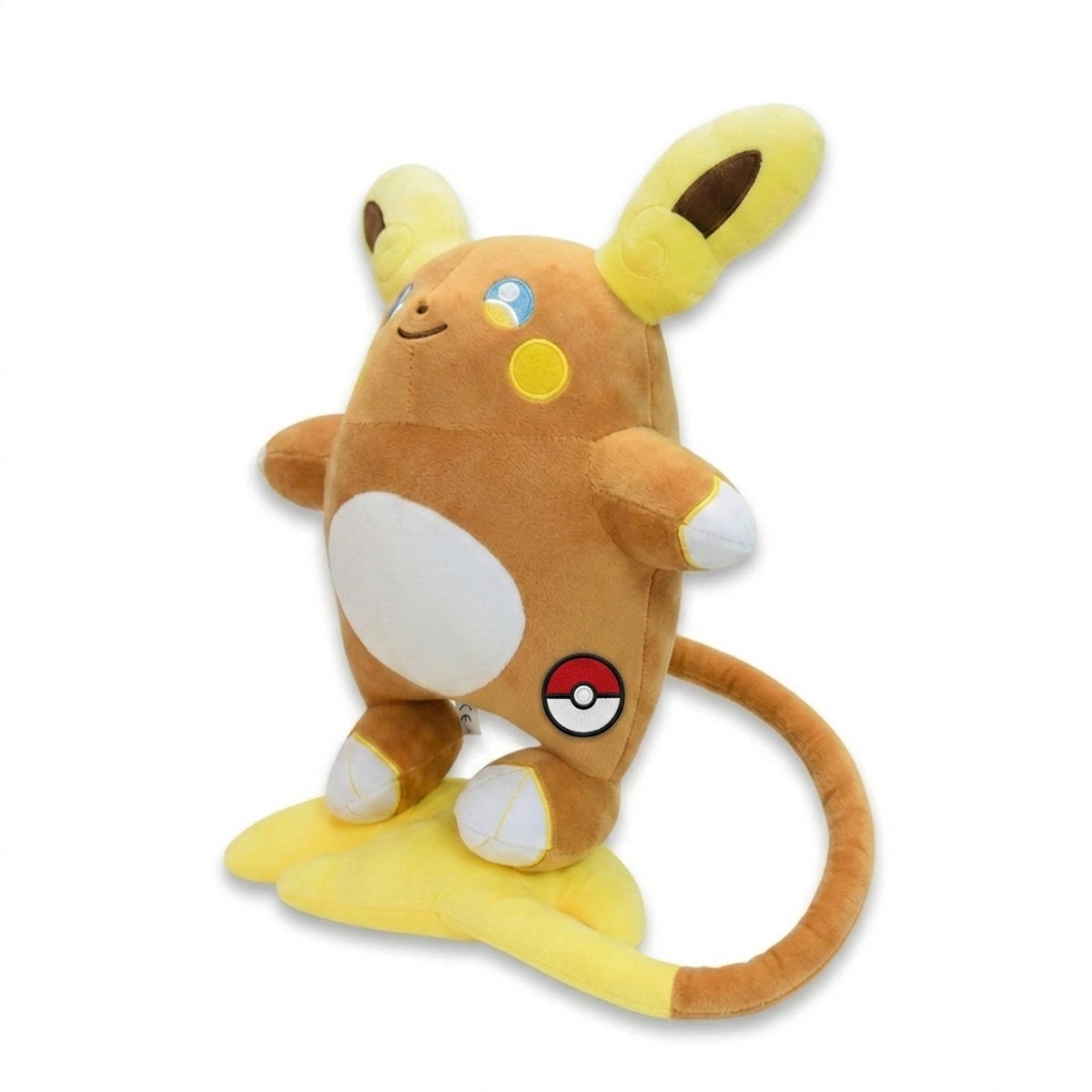 Raichu Peluche con insignia que prueba la autenticidad del producto.