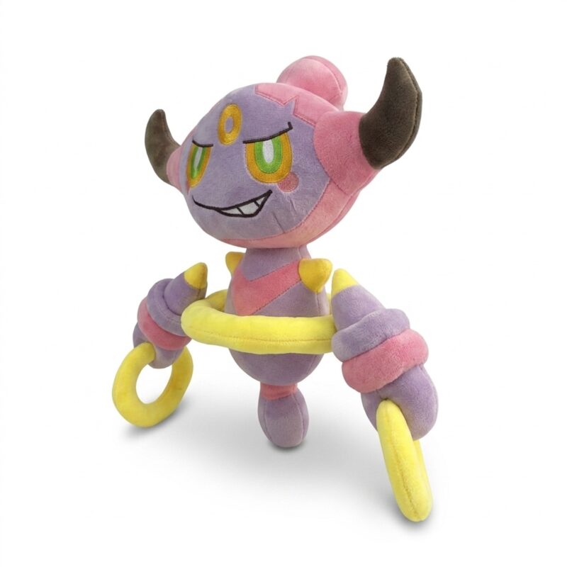 Hoopa Peluche vista de tres cuartos